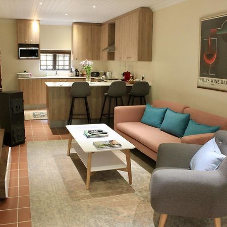 Three Pines Cottage On Stark Conde Stellenbosch Bagian luar foto