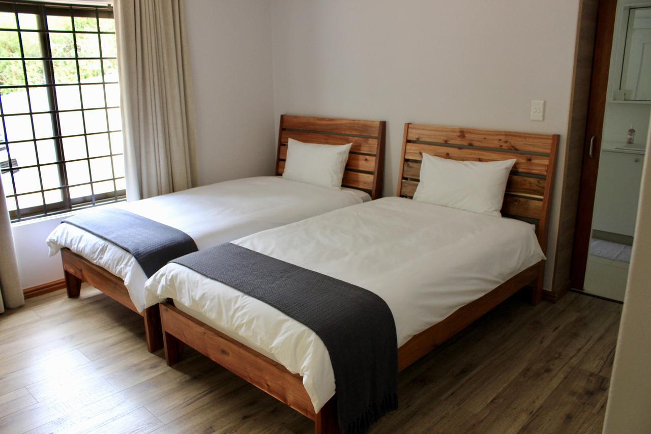 Three Pines Cottage On Stark Conde Stellenbosch Bagian luar foto